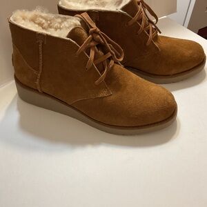 Cozy Brown Suede Winter Boots
